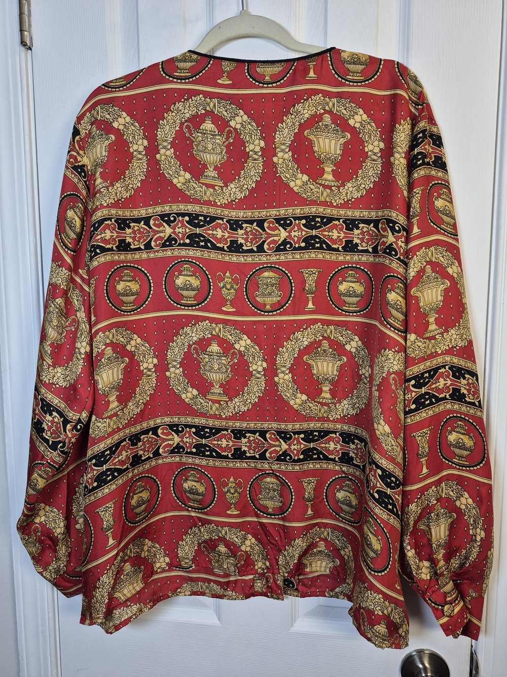 Studio Silk 100% Silk Vintage Baroque Urn Print Blouse Red Gold 20W - Picture 2 of 9